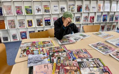 Pozývame seniorov do čitárne knižnice